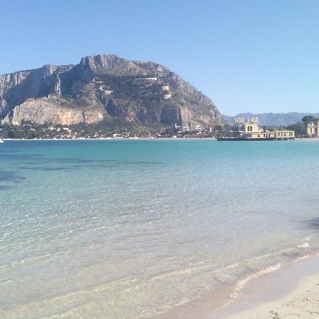 Holiday & House - Imparato Vacanze Prestige モンデッロ エクステリア 写真