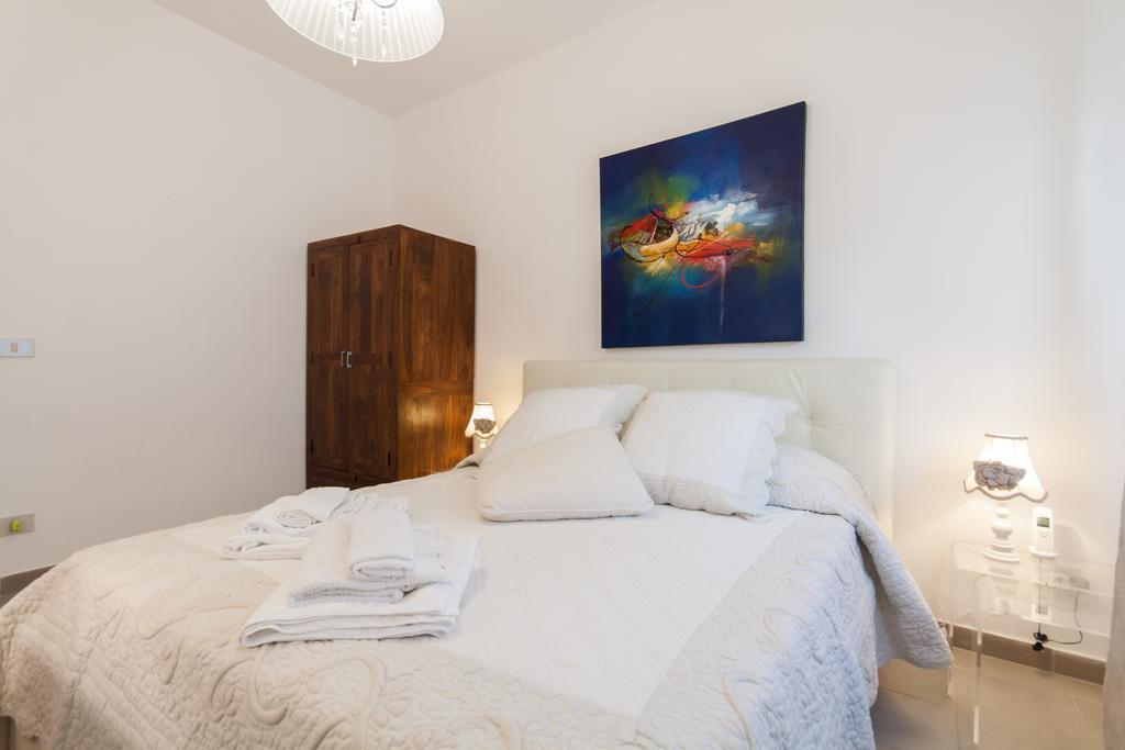 Holiday & House - Imparato Vacanze Prestige モンデッロ エクステリア 写真