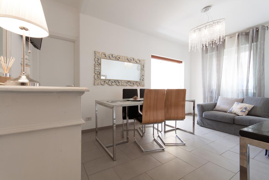 Holiday & House - Imparato Vacanze Prestige モンデッロ エクステリア 写真