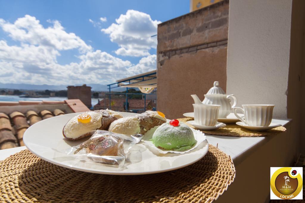 Holiday & House - Imparato Vacanze Prestige モンデッロ エクステリア 写真